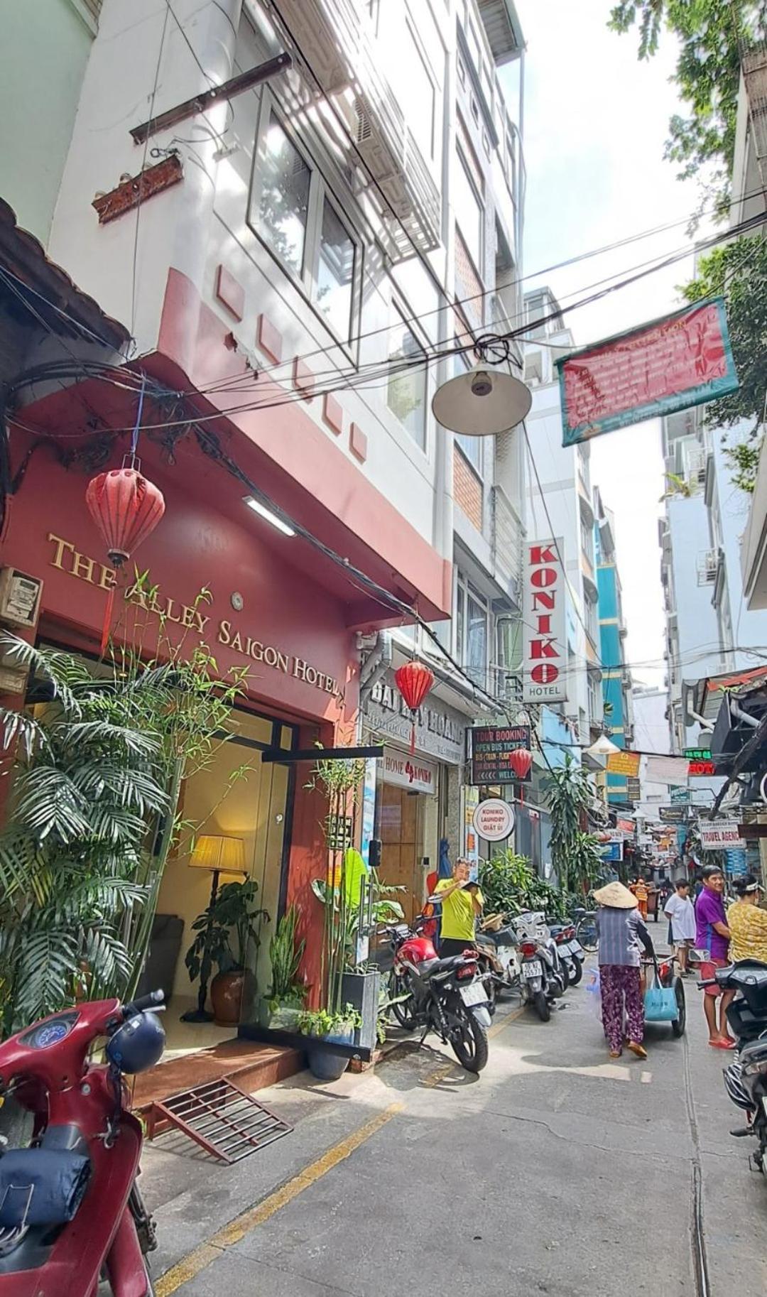 होटल The Alley Saigon