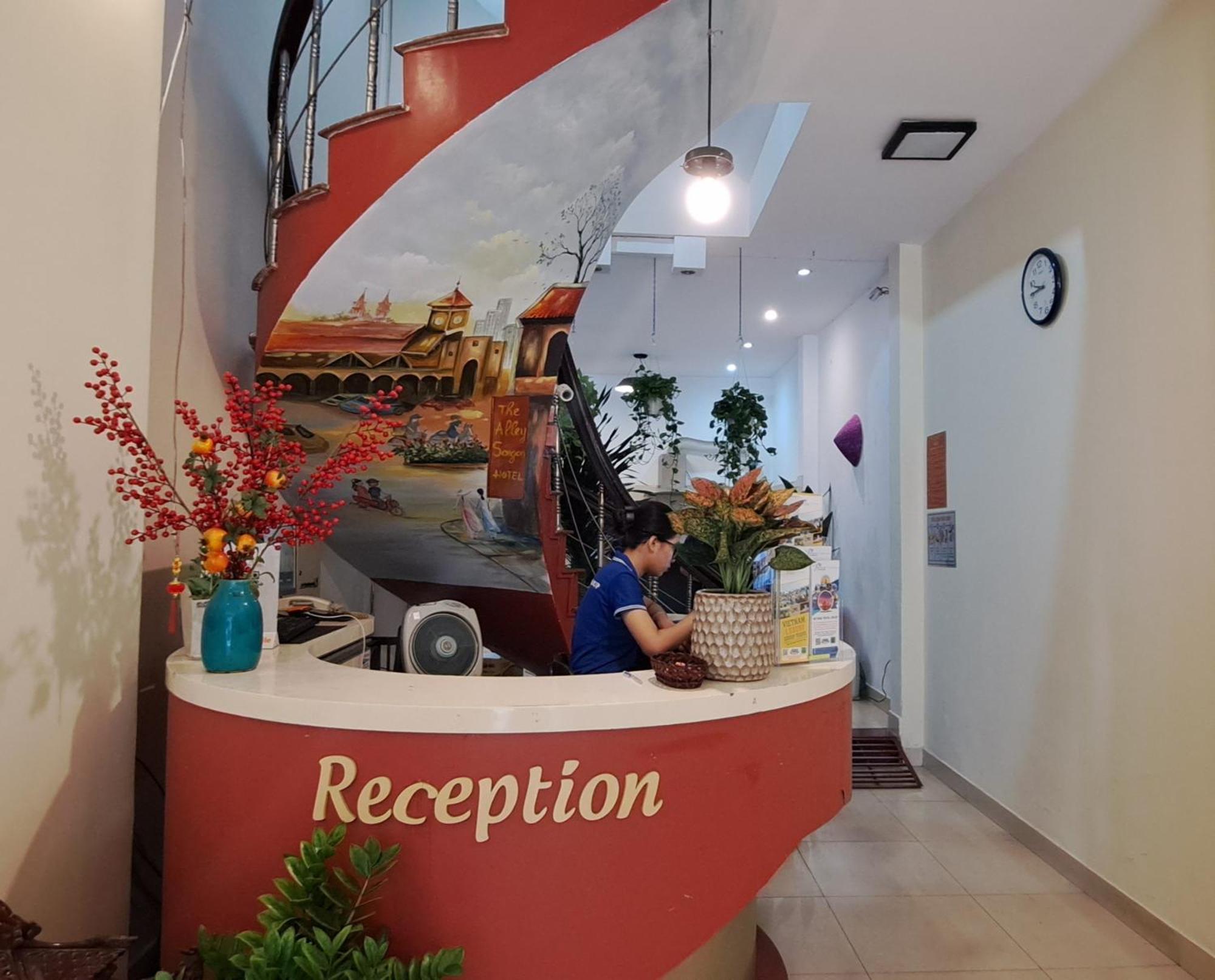 The Alley Saigon होटल