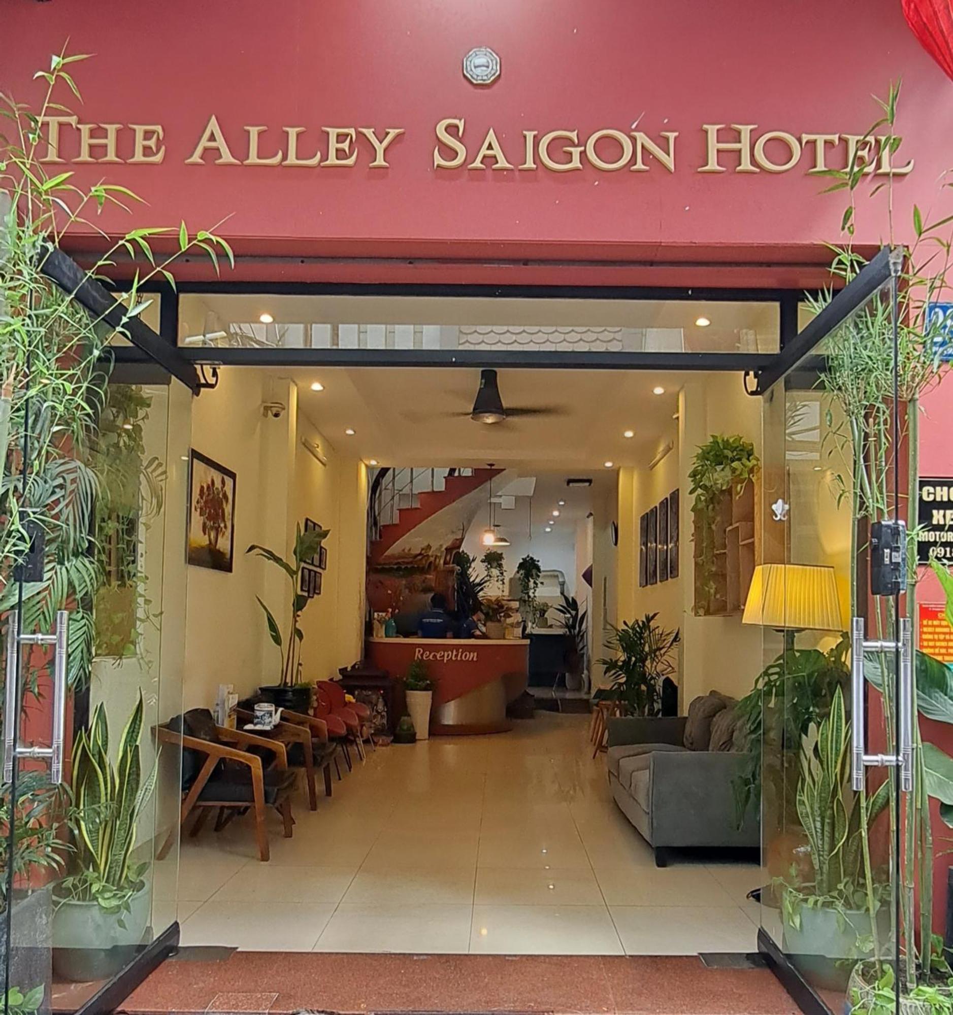 होटल The Alley Saigon